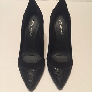 BCBGeneration Black Pumps